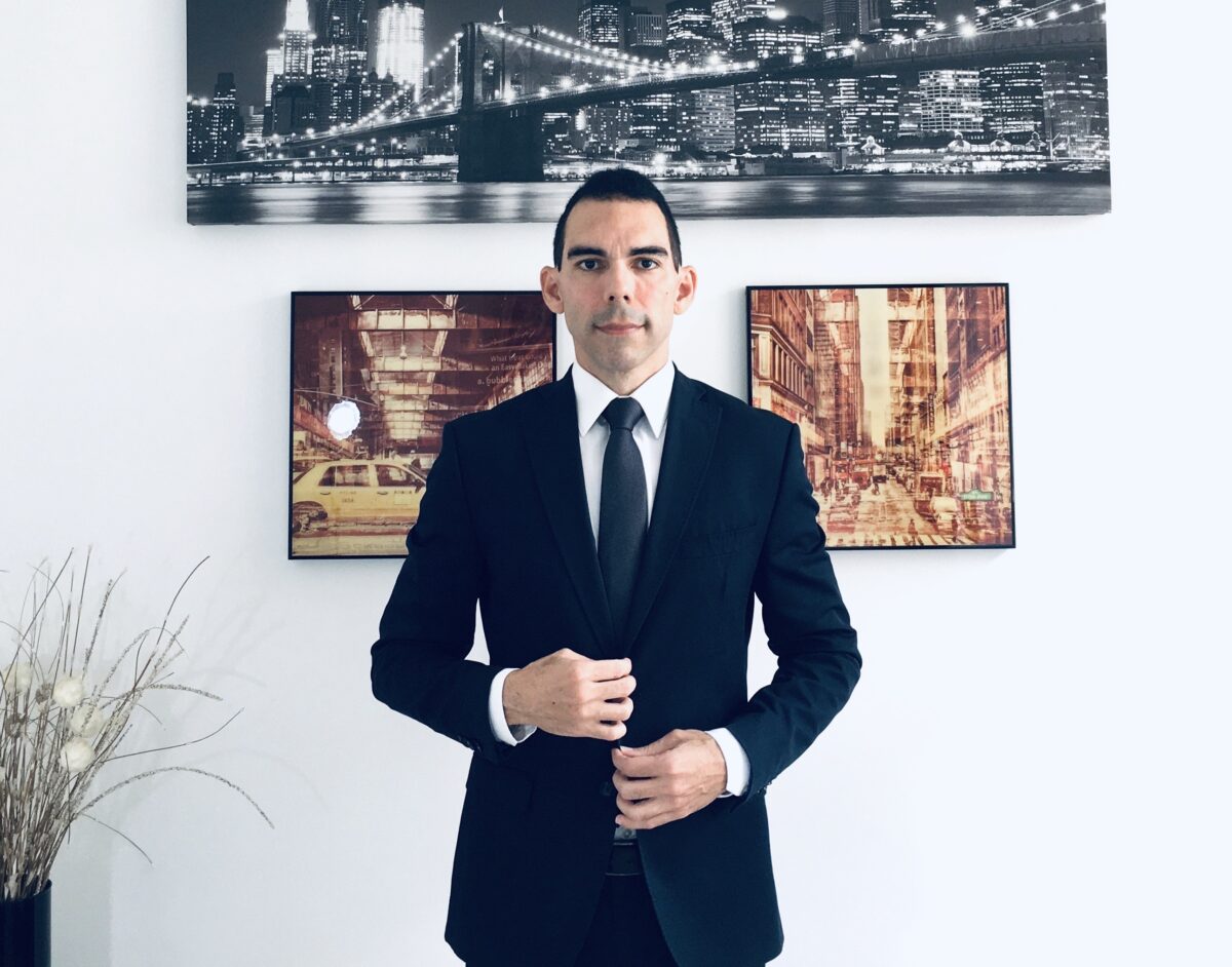 Rafael Caribé Costa Gonçalves is specialist lawyer in Brazil for Digital Nomad Visas and Real Estate Investment for UK and global partners.